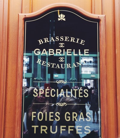 Brasserie Chanel Atmosphere| Chanel fall 2015 Paris show