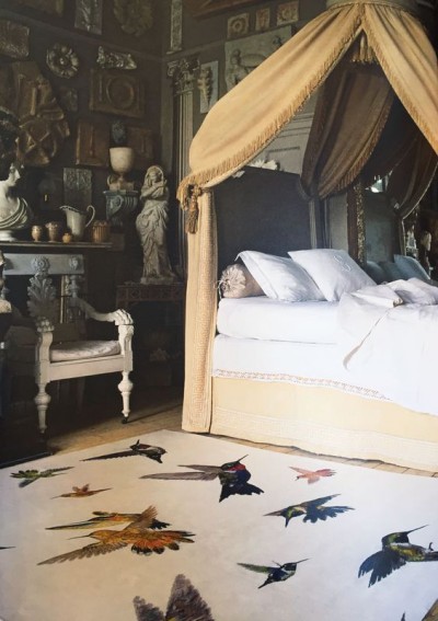 As we well know at Visual Therapy fashion and home walk hand in hand. This Alexander McQueen rug for The Rug Company is the perfect update to an uber classic, fabulously styled bedroom.